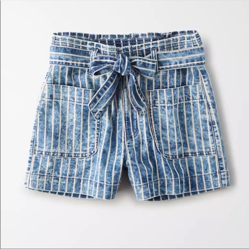 American Eagle High Waisted Striped Mom Shorts Size 12 Bow Tie Belt